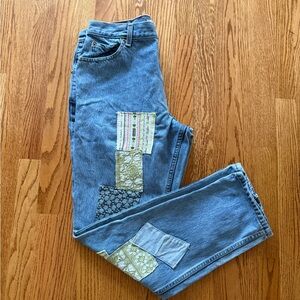 Levi's Women's Blue Patchwork Relaxed Jeans